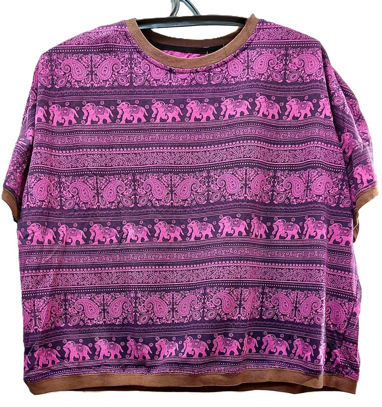 Футболка со слониками, free size. Хлопок.